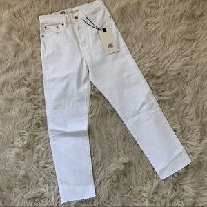 NWT Pure White Levi’s Wedgie Straight Jeans